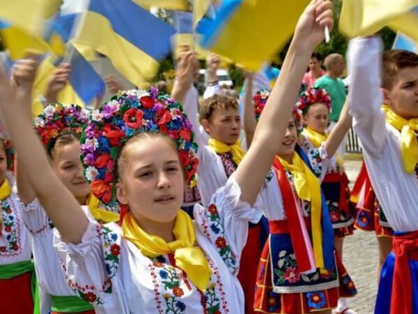 У День Незалежності в усіх куточках світу одночасно заспівають синхронну молитву за Україну (відео)