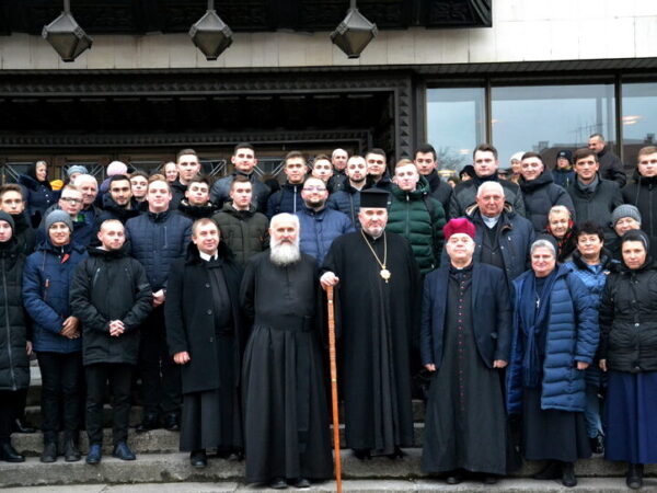 Владика Василій взяв участь в урочистій академії “З Богом у серці”