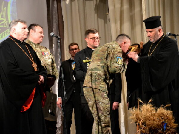 Єпископ Коломийський привітав ГО “Золоті Леви Чорної Сотні” з 6-ю річницею