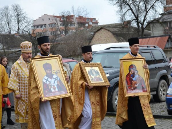 Молитви до покровителів Коломийської єпархії