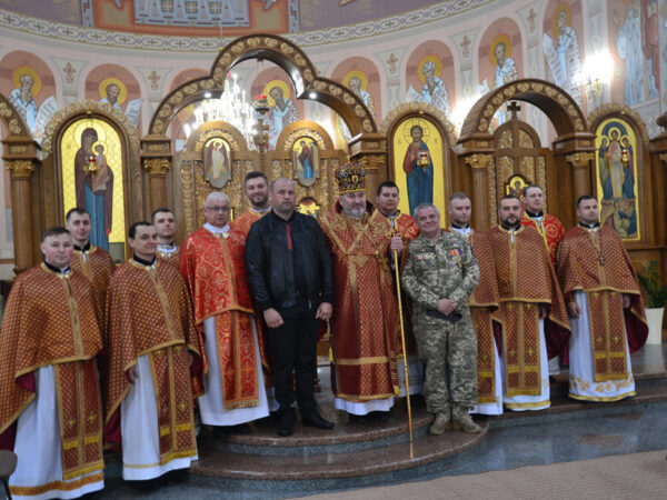 У Великий Четвер владика Василій здійснив Чин омивання ніг