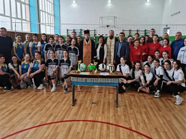 У Отинійській ТГ відбувся волейбольний турнір