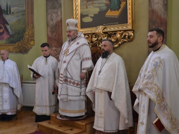У другий день Різдва Христового владика Василь молився у Надвірній