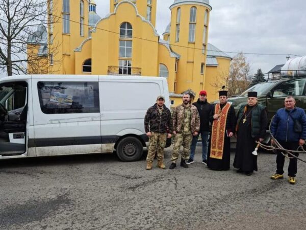 Волонтерська допомога воїнам від Отинійщини