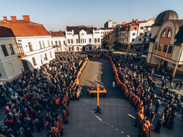 Пройшла Загальноєпархіяльна Хресна Дорога з нагоди 90-річчя Блаженнішого Патріарха