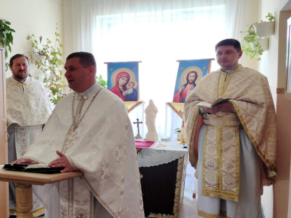 Заболотівська лікарня отримала медичного капелана