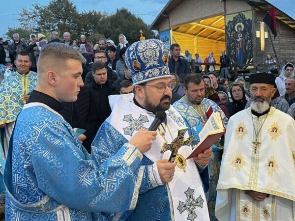 Проща Пнівського і Тисменичанського Протопресвітеріату до Богородичної Святині с. Товмачик парафії Пресвятої Трійці.