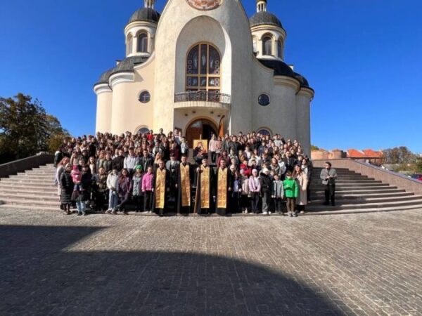 18 жовтня відбулася Всесвітня молитва дітей на вервиці.