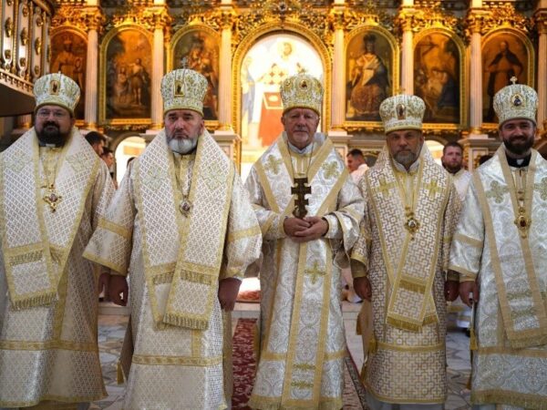 Декрет про норми служіння Божественної Літургії в Івано-Франківській Митрополії УГКЦ