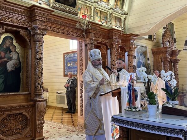 Слово Преосвященного владики Василія Івасюка з нагоди посвячення храму в селі Олешків