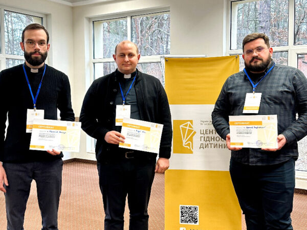 Священники Коломийської єпархії УГКЦ взяли участь у формаційній школі другого рівня: створення безпечного середовища для дітей у церковній спільноті