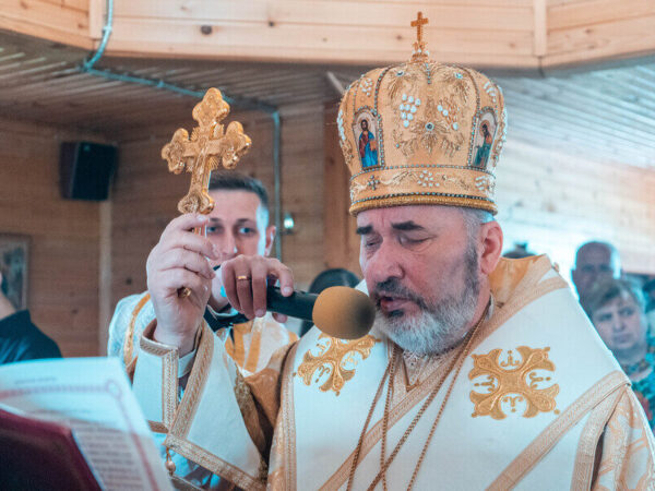 Проповідь єпарха Коломийського Кир Василія Івасюка в Неділю самарянки в Джурові