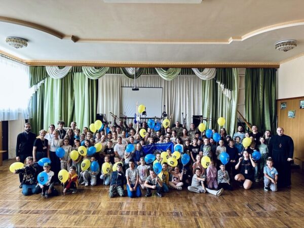 Військовий оркестр «Едельвейс» завітав до дитячого табору «Канікули з Богом 2025»