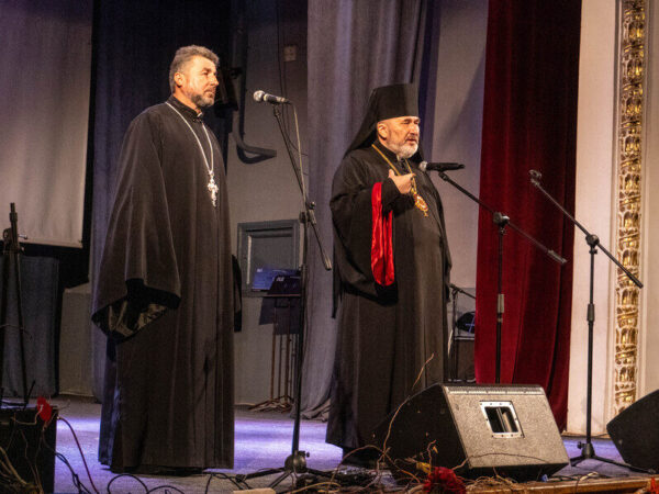 Владика Василь Івасюк привітав освітян Коломиї з нагоди Дня працівників освіти