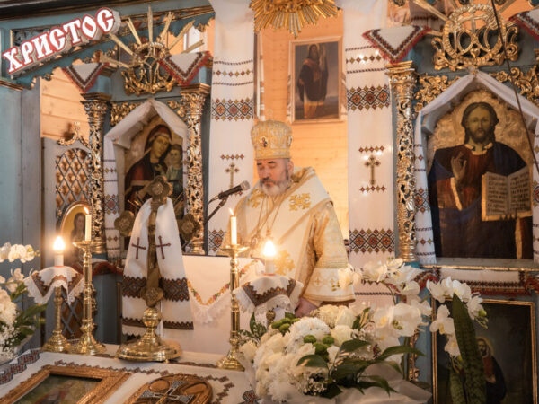 Проповідь владики Василя Івасюка на храмі преподобної Параскеви Терновської в с. Стопчатів