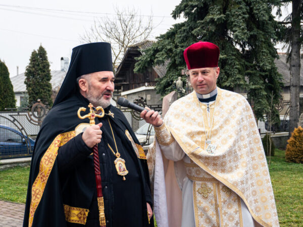 Владика Василій Івасюк звершив Архиєрейську Літургію на храмове свято святителя Миколая в Городенці