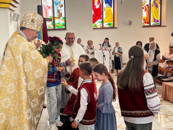 На парафії Трьох Святителів у Надвірній відзначили 65-річний ювілей о. Богдана Михайлини На парафії Трьох Святителів у Надвірній відзначили 65-річний ювілей о. Богдана Михайлини