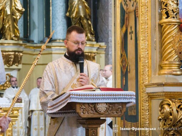 Преосвященний владика Петро Голіней взяв участь у подячній Архієрейській Літургії з нагоди іменин Митрополита Володимира Преосвященний владика Петро Голіней взяв участь у подячній Архієрейській Літургії з нагоди іменин Митрополита Володимира