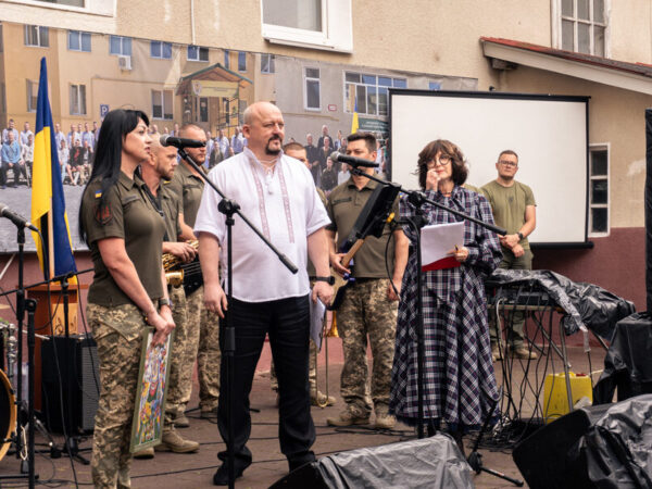 Преосвященний владика Василь Івасюк взяв участь у відзначенні 10-річчя Івано-Франківського обласного госпіталю ветеранів війни Преосвященний владика Василь Івасюк взяв участь у відзначенні 10-річчя Івано-Франківського обласного госпіталю ветеранів війни