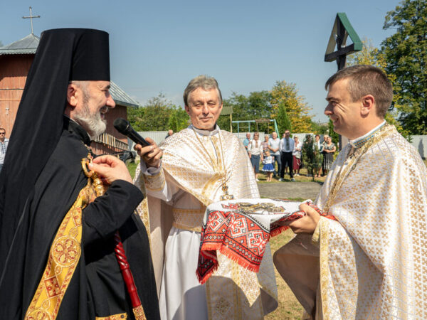 Владика Василь Івасюк здійснив пастирський візит до парафії Святого Миколая у Лісній Слобідці Владика Василь Івасюк здійснив пастирський візит до парафії Святого Миколая у Лісній Слобідці