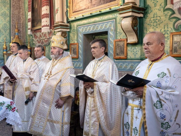 Владика Василь Івасюк здійснив пастирський візит до парафії Святого Миколая у Лісній Слобідці Владика Василь Івасюк здійснив пастирський візит до парафії Святого Миколая у Лісній Слобідці