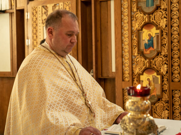 «Стараймося робити якнайбільше добра»: владика Василь Івасюк звернувся до вірних у Коломийському катедральному соборі «Стараймося робити якнайбільше добра»: владика Василь Івасюк звернувся до вірних у Коломийському катедральному соборі