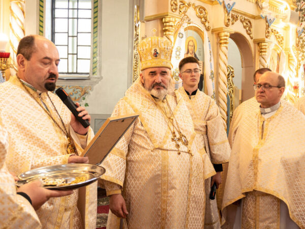 Владика Василій Івасюк відвідав парафію Трьох Святителів у Прибилові Владика Василій Івасюк відвідав парафію Трьох Святителів у Прибилові
