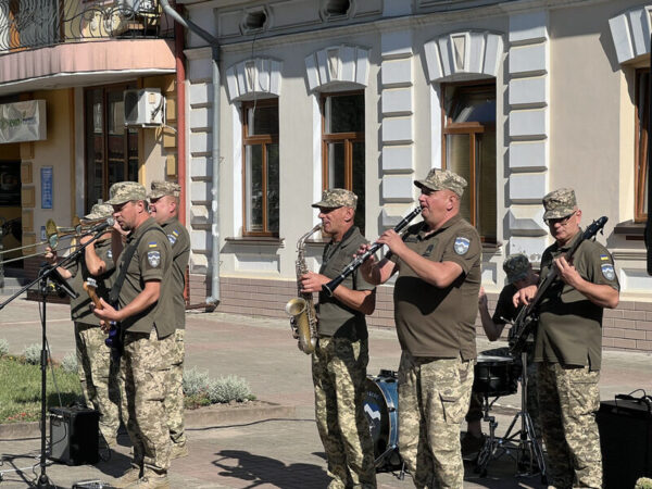 Владика Петро Голіней очолив Архиєрейську Літургію в Катедральному соборі Коломиї Владика Петро Голіней очолив Архиєрейську Літургію в Катедральному соборі Коломиї