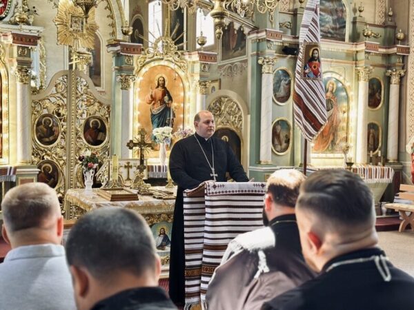 У Воскресінцях відбулися збори Душпастирського відділу Коломийської єпархії УГКЦ У Воскресінцях відбулися збори Душпастирського відділу Коломийської єпархії УГКЦ