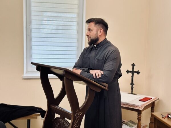 У Воскресінцях відбулися збори Душпастирського відділу Коломийської єпархії УГКЦ У Воскресінцях відбулися збори Душпастирського відділу Коломийської єпархії УГКЦ