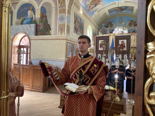 В Іванівцях відзначили свято Воздвиження Чесного і Животворчого Хреста Господнього В Іванівцях відзначили свято Воздвиження Чесного і Животворчого Хреста Господнього