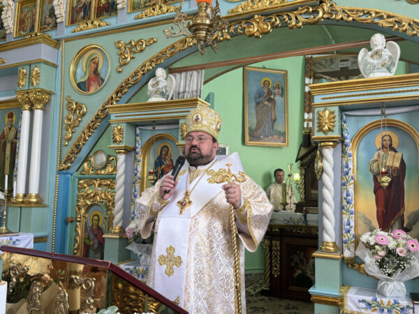 Владика Петро Голіней очолив святкову Літургію у Стрільчому з нагоди храмового празника Владика Петро Голіней очолив святкову Літургію у Стрільчому з нагоди храмового празника