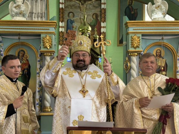 Владика Петро Голіней очолив святкову Літургію у Стрільчому з нагоди храмового празника Владика Петро Голіней очолив святкову Літургію у Стрільчому з нагоди храмового празника